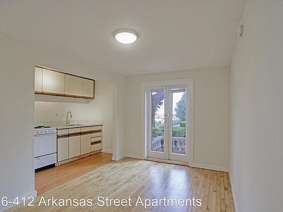 4th image of 406 Arkansas St APT 3