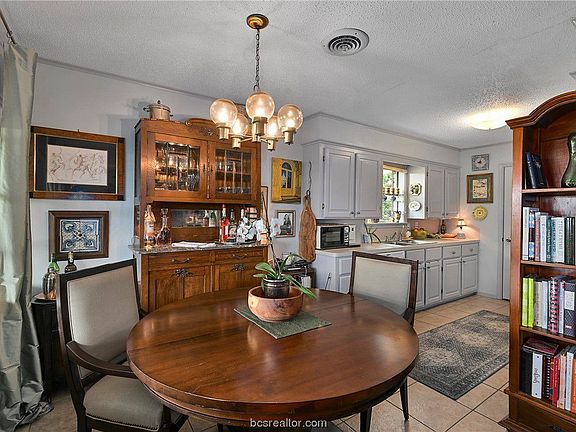 5th image of 1406 Sunny Ct