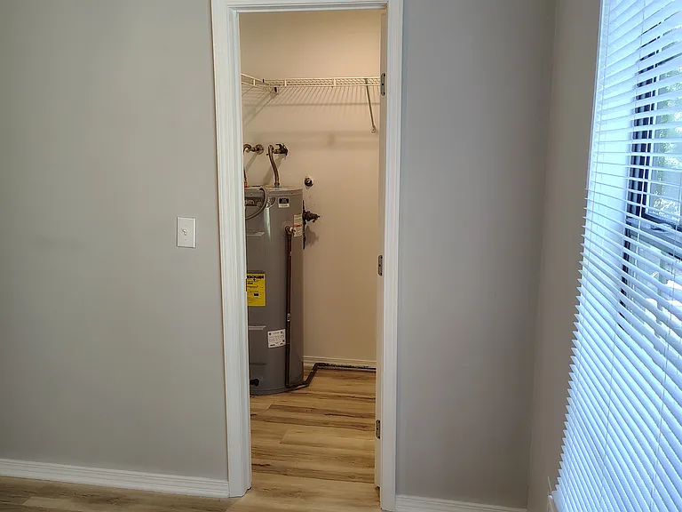 1065 N Lindell Ave #1 — Photo 10