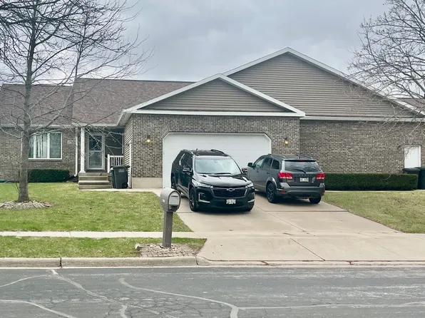 1725 W Main St, Stoughton, WI 53589