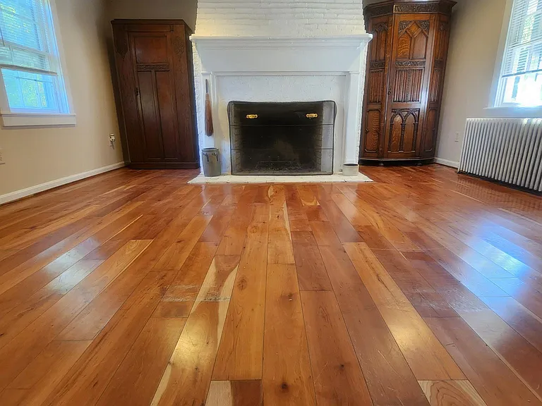 1520 Ridout Ln — Photo 7