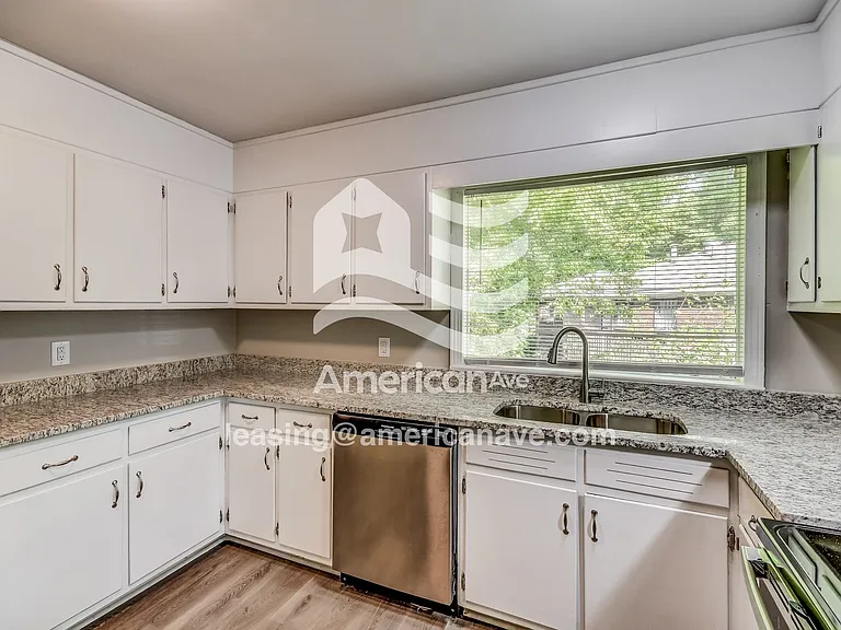 1465402_007_wm_-_kitchen_13146948.jpg