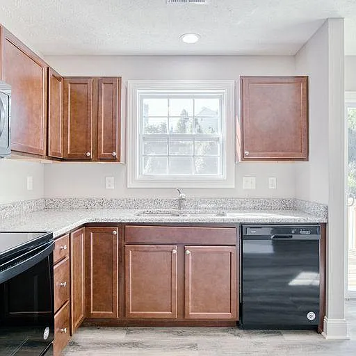 150 Twisted Oak Dr NW — Photo 10