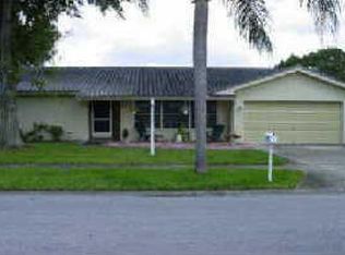 2020 Kingfisher Dr, Palm Harbor, FL 34683