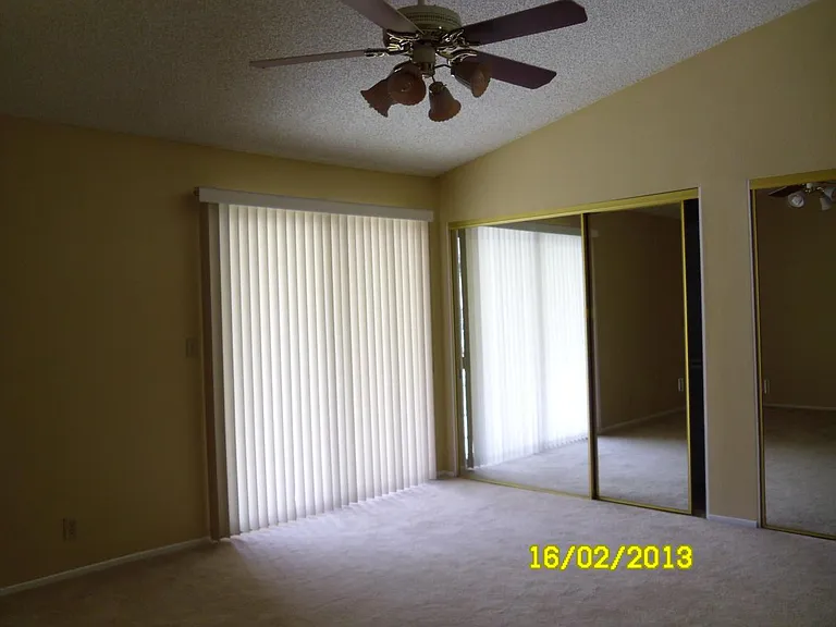 4660 Grandview Dr — Photo 4