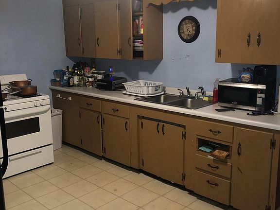 4th image of 2600 11th St #6516