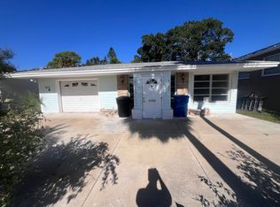 1879 New Hampshire Ave NE #B, Saint Petersburg, FL 33703