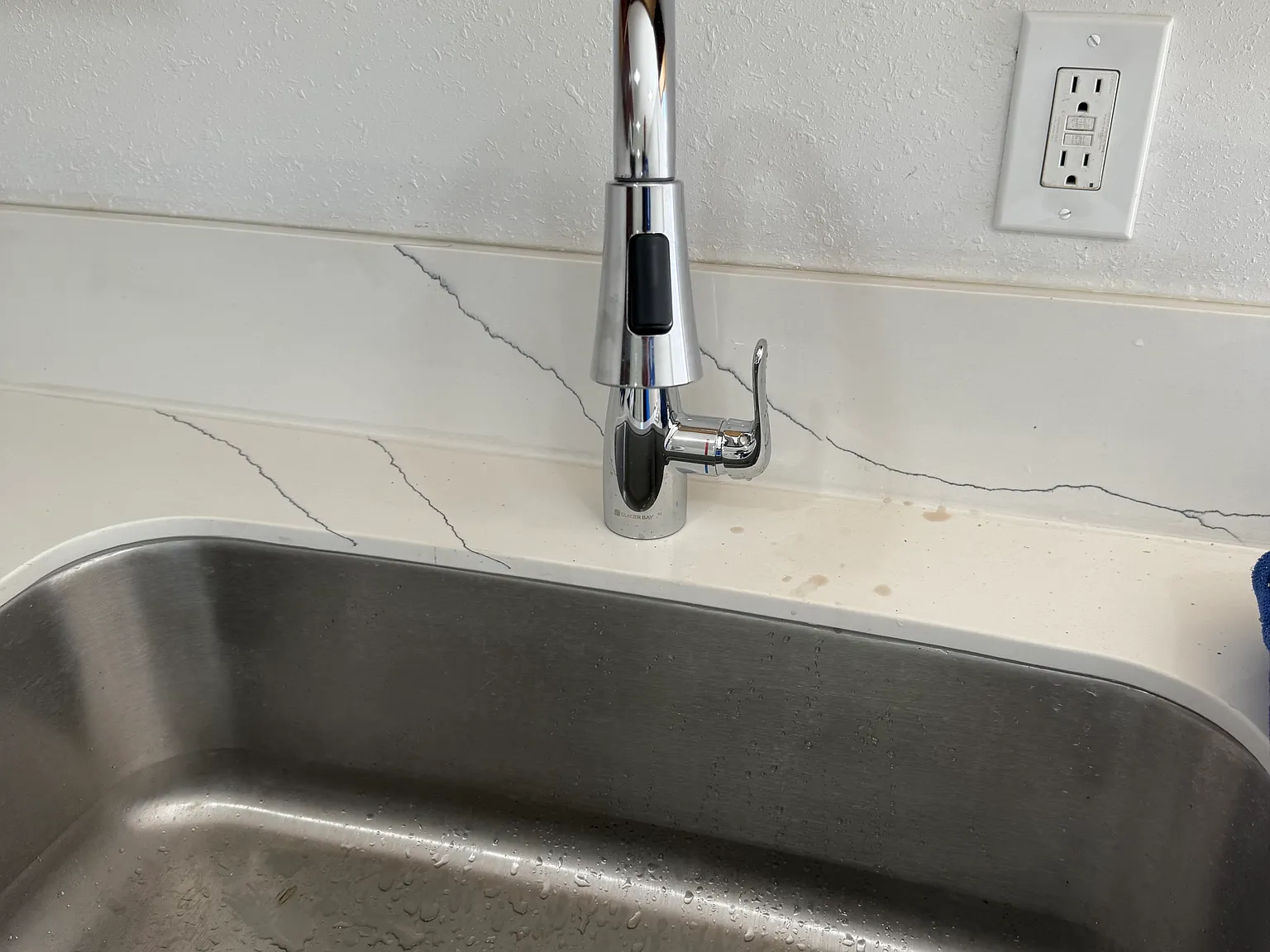 2 bed, 650 sqft, $2,000 — Photo 3