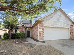 1125 Fairweather Dr, Fort Worth, TX 76120