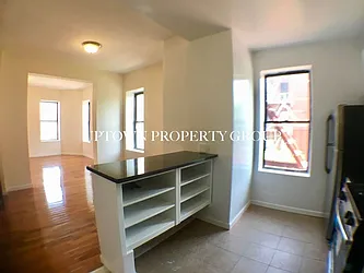 Rented by Uptown Property Group