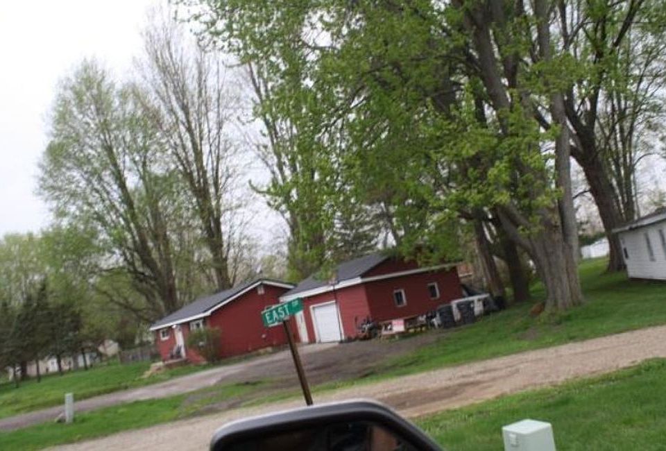 2nd image of 46800 East Dr