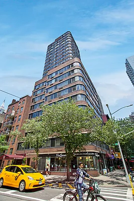 Rented by JSG Realty Corp | media 18