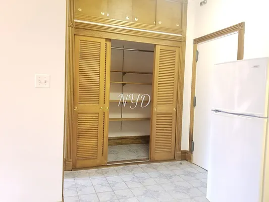 Rented by New York Dwellings LLC | media 20