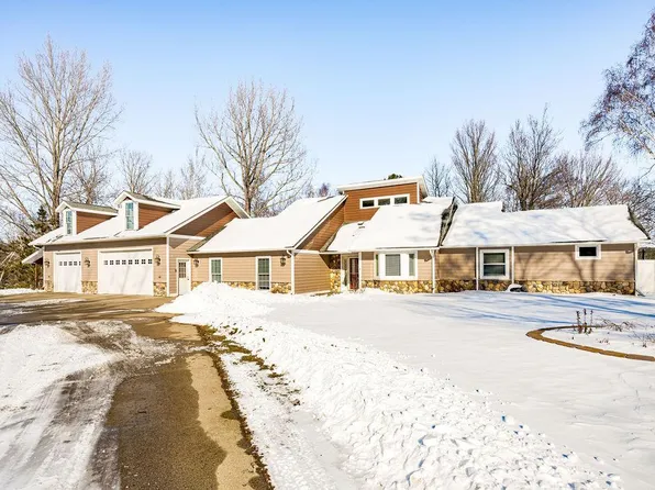 33107 Chippewa Dr, Grand Rapids, MN 55744