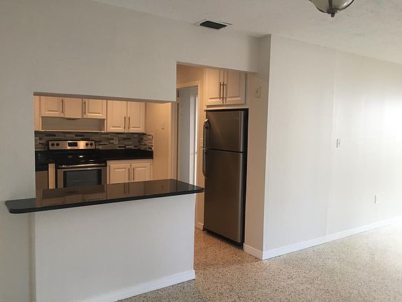 5th image of 2716 W Price Ave