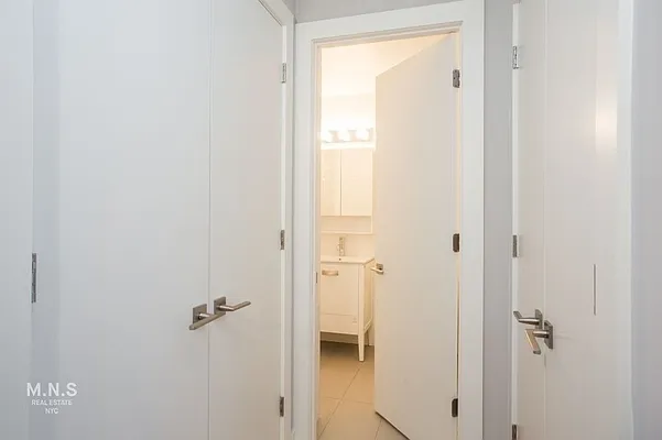 Rented by MNS | media 25