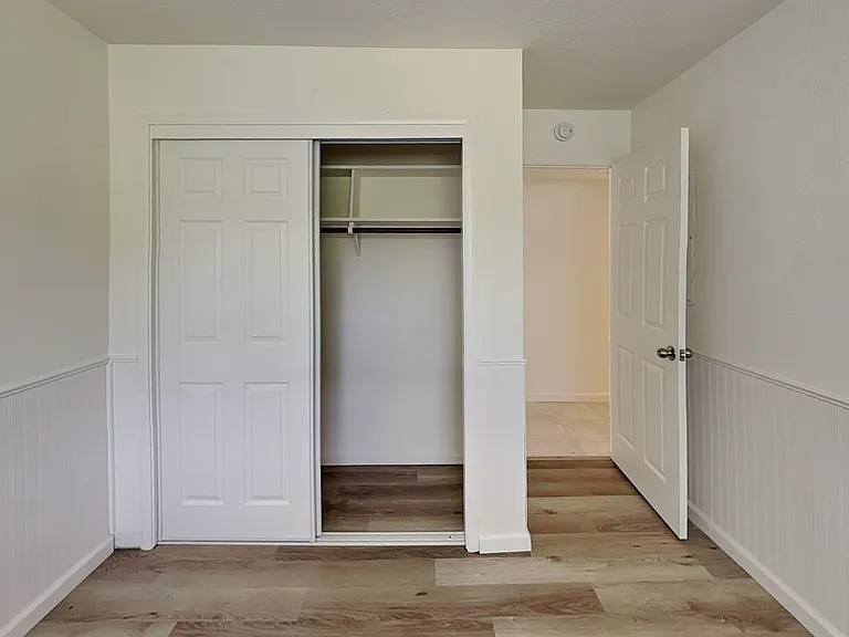 6830 Harmon Dr — Photo 17