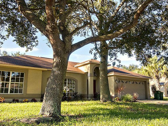 2nd image of 2369 Royal Poinciana Blvd