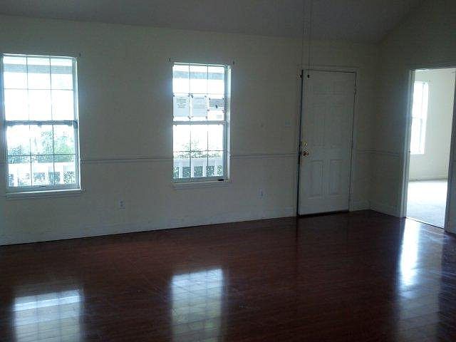2nd image of 187 Starksville Ave S