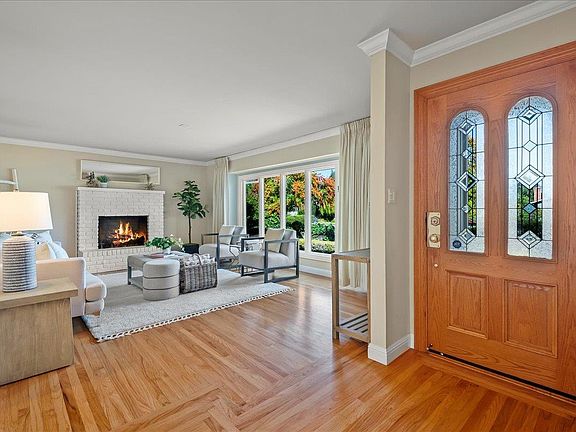 4th image of 19128 Brookview Dr