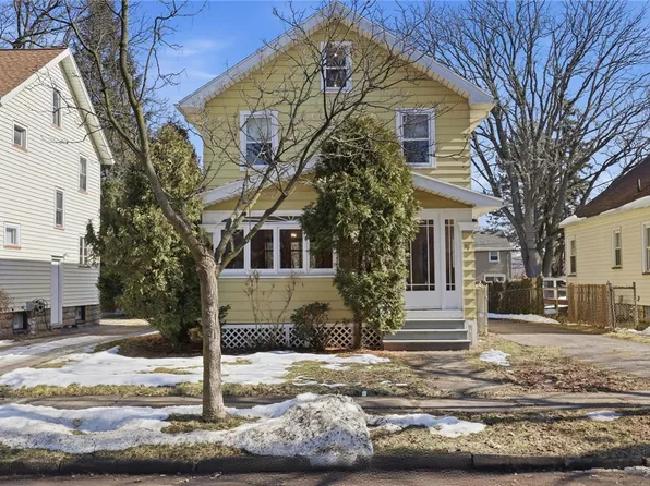 34 Van Bergh Ave, Rochester, NY 14610