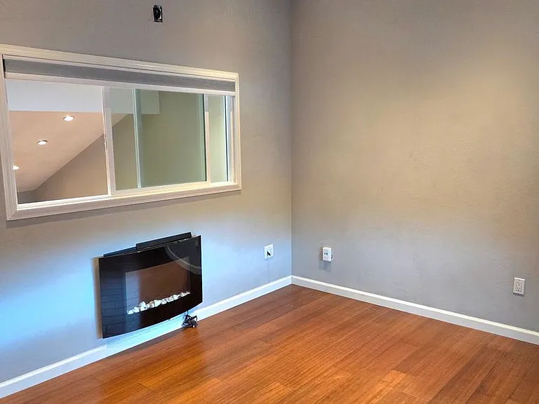 3847 Vineyard Ave #J — Photo 13