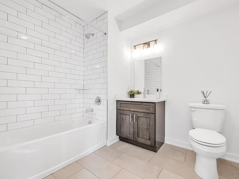 315 Railroad Ave #110 — Photo 13