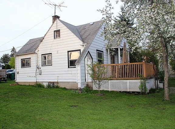 2nd image of 1616 Meadowbrook Dr