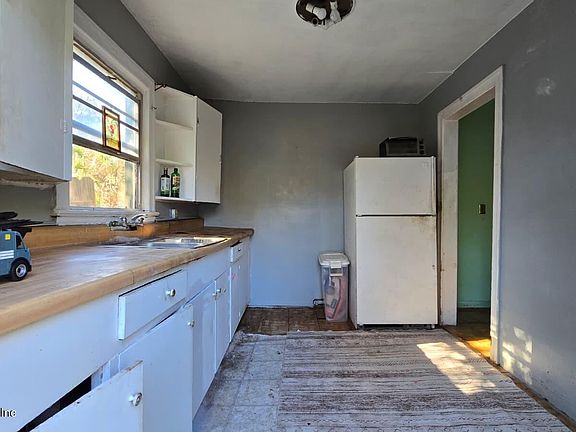 4th image of 2323 PARENTAL HOME Road