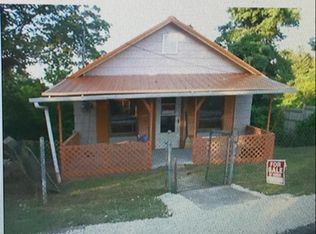 206 Simmons St, Spencer, WV 25276
