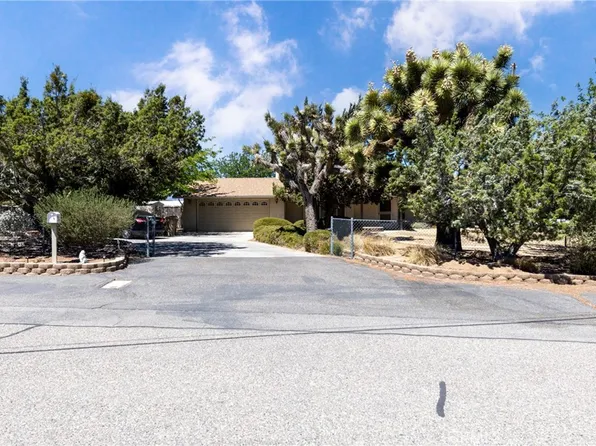 14734 Melbourne Ave, Hesperia, CA 92345