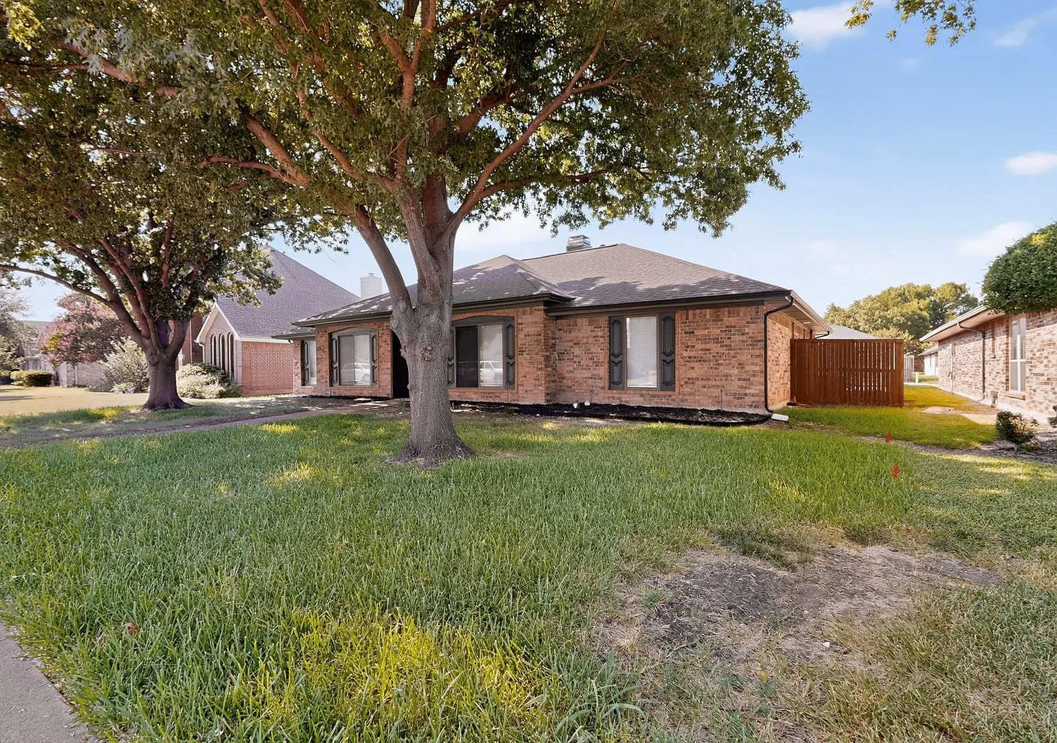 Renovated Home In the Coveted Allen ISD — Photo 3