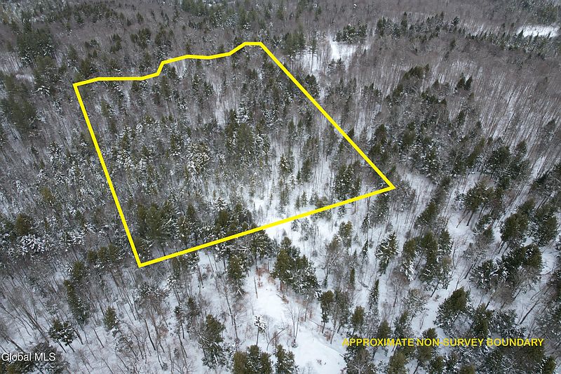 4th image of 3164 Lone Pine Extension