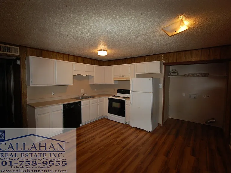 3423 Chandler St — Photo 3