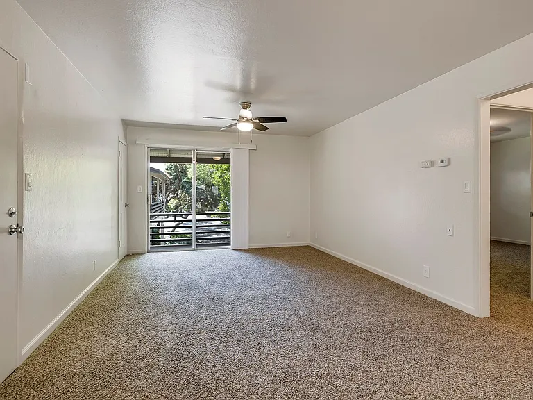 1748 Neal Dow Ave — Photo 11
