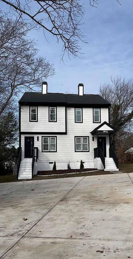 Luxurious 2BD, 1.5BA Raleigh Unit (B) in a Prime Location Near NC State University — Photo 1