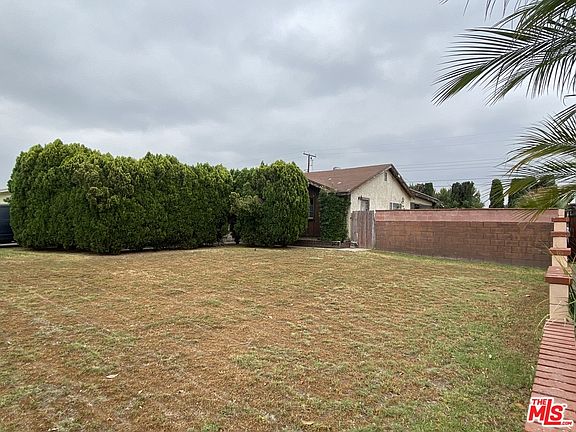 3rd image of 19724 E Groverdale St
