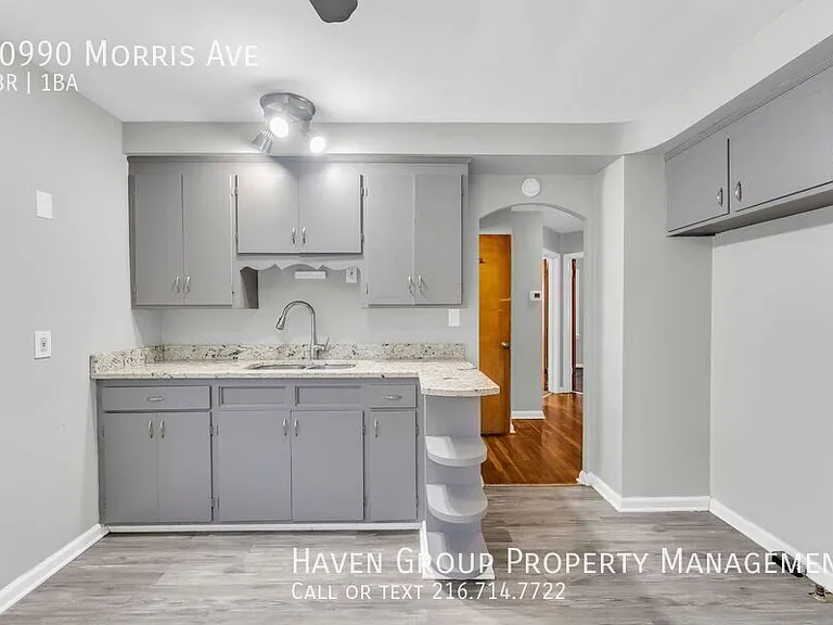 20990 Morris Ave — Photo 8