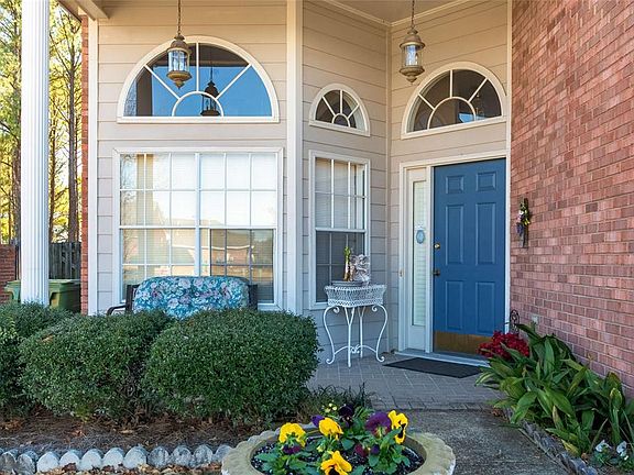 3rd image of 2667 Queens Hollow Ct