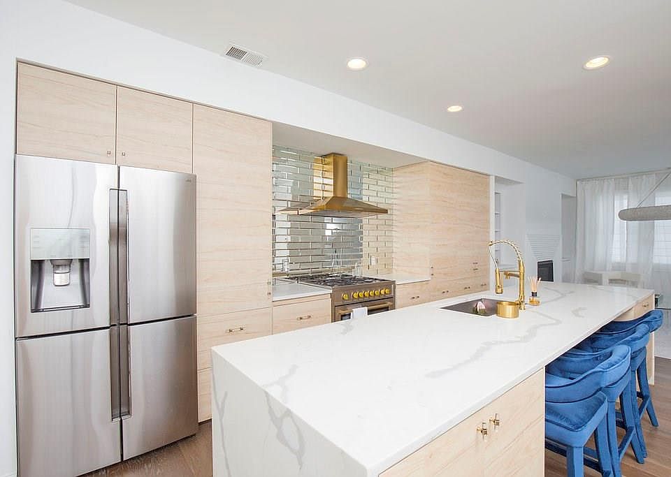 1st image of 253 Aventine Ln #3