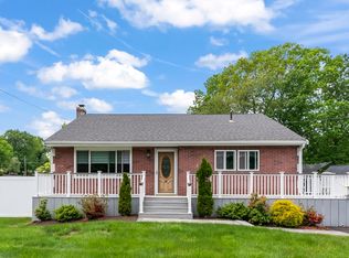 76 Maplewood Cir, Brockton, MA 02302