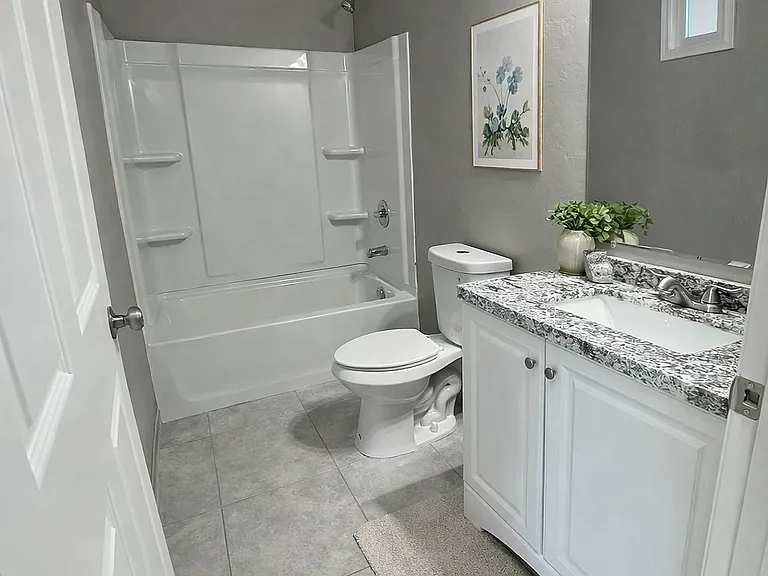 328 E Lester St #2 — Photo 10