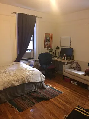 Rented by Roberto Guilbet, LREB | media 23