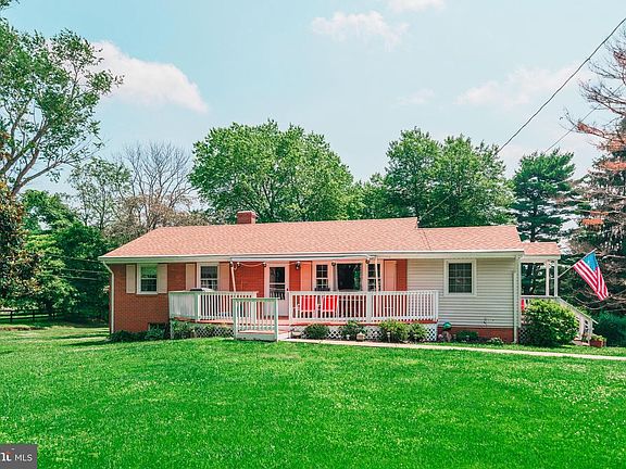 3rd image of 6417 Pavilion St