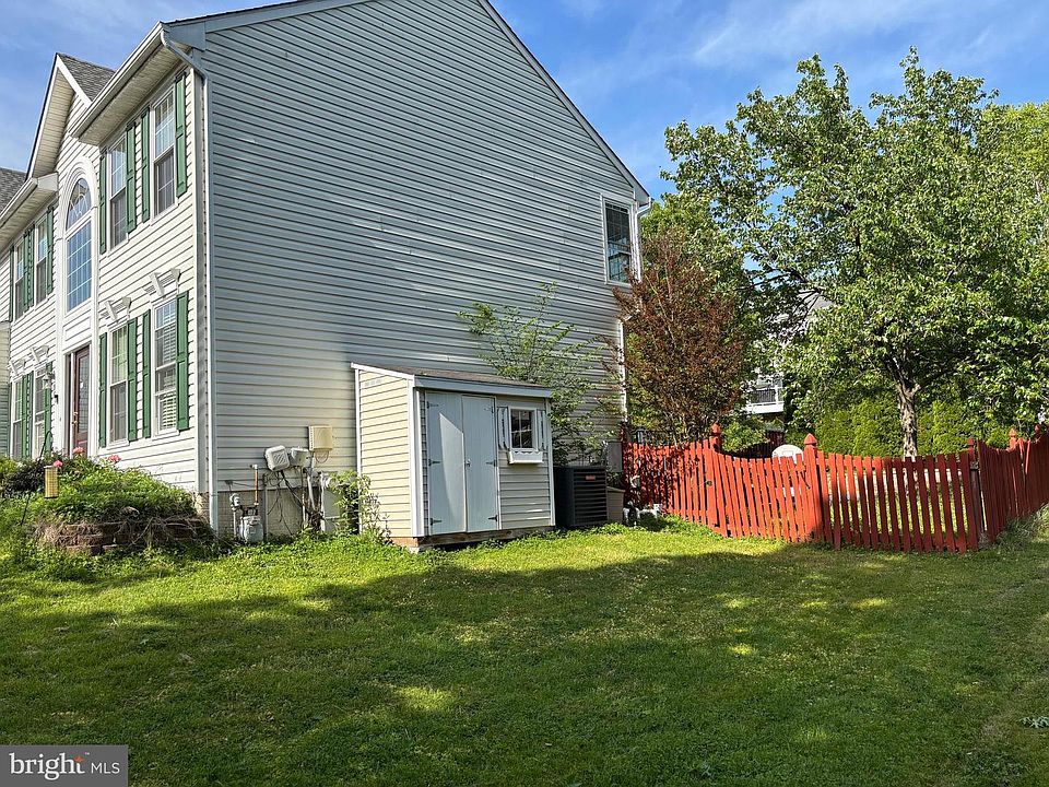 2nd image of 6717 Lowes Ln