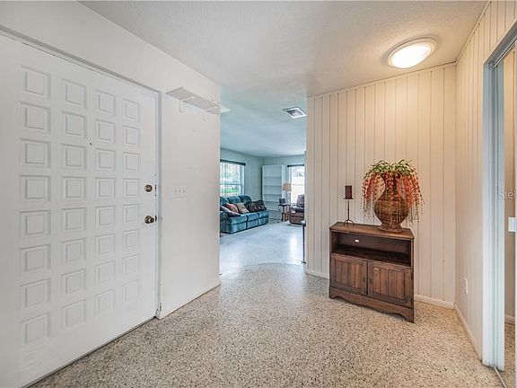 4th image of 2301 Saint Charles Dr