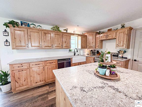 3rd image of 1231 SW 101st Rd