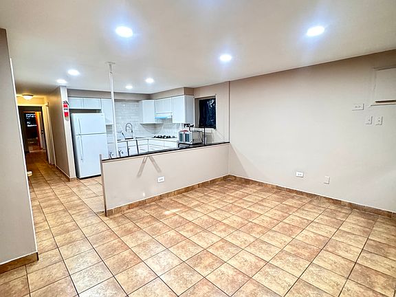 5th image of 1551 N 43rd Ave