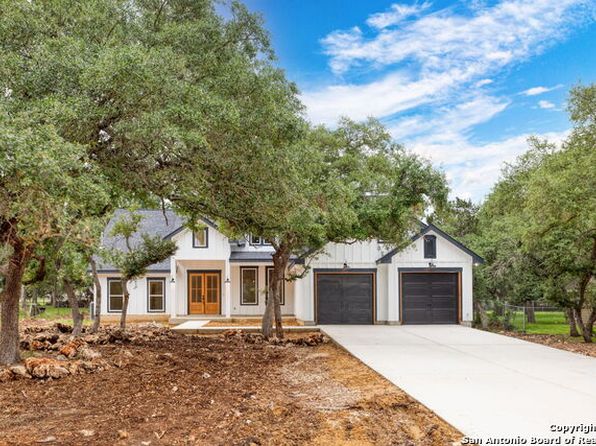 1084 Cypress Pass Rd