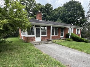 35 Hinkle Dr, Union, WV 24983